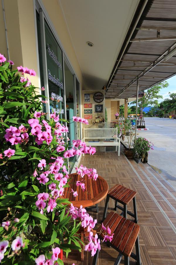 Khaohom Resort Nakhon Nayok Exterior photo